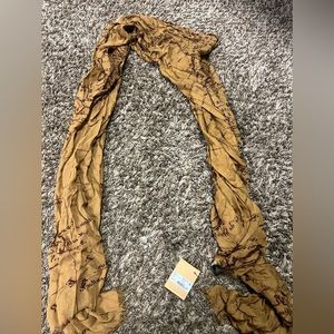 Scarf Patricia Nash new